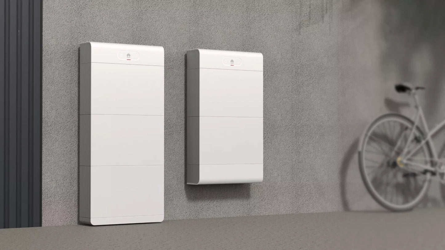 Huawei LUNA2000-14-S1 14 kWh 21 kWh Seitenansicht Vorderansicht an der Wand
